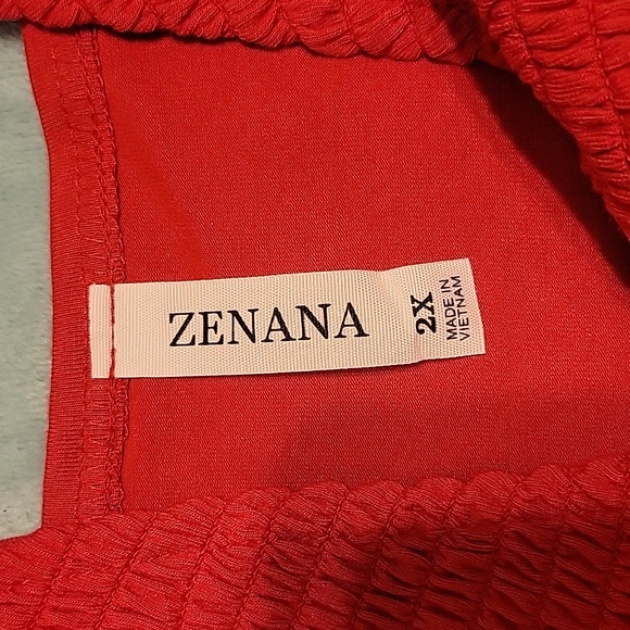 Vanilla Star camo shorts size 13 AND Zenana red halter top size 2X BUNDLE - Picture 5 of 7